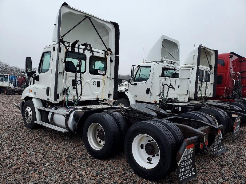 2016 Freightliner Cascadia 125 Semi Truck