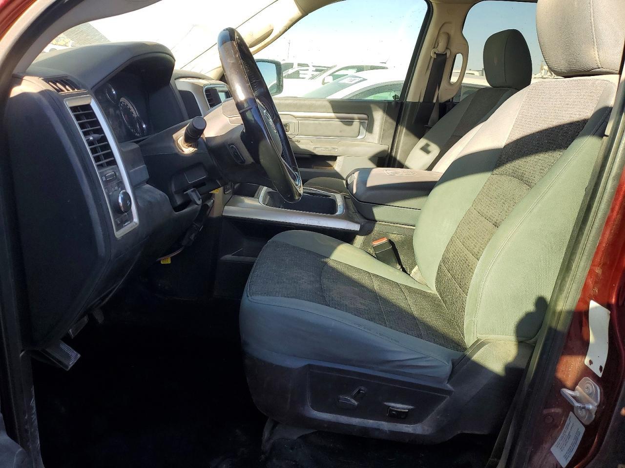 2016 Dodge RAM 1500 SLT