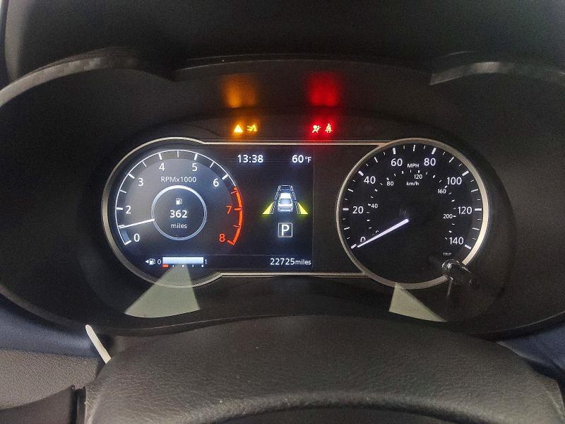 2025 Nissan Versa sv