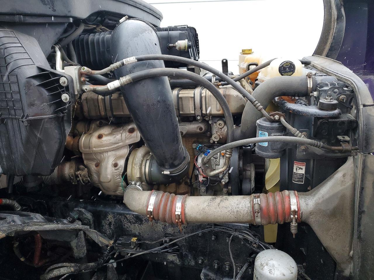 2019 Freightliner Cascadia 126 Semi Truck