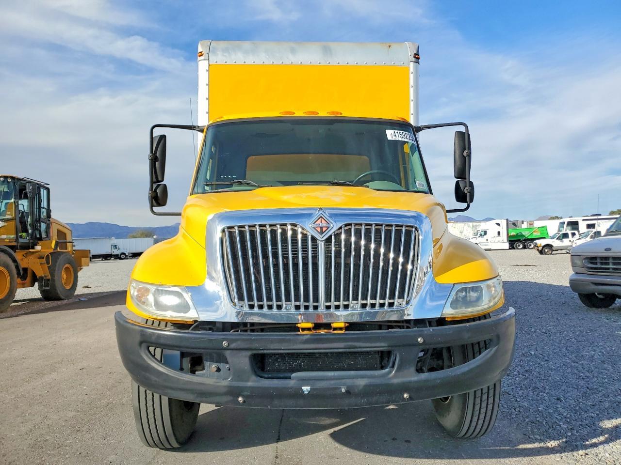 2013 International 4300 BOX Truck