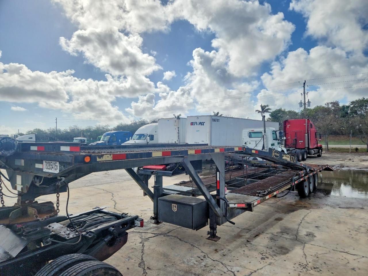 2014 Kaufman Car Carrier