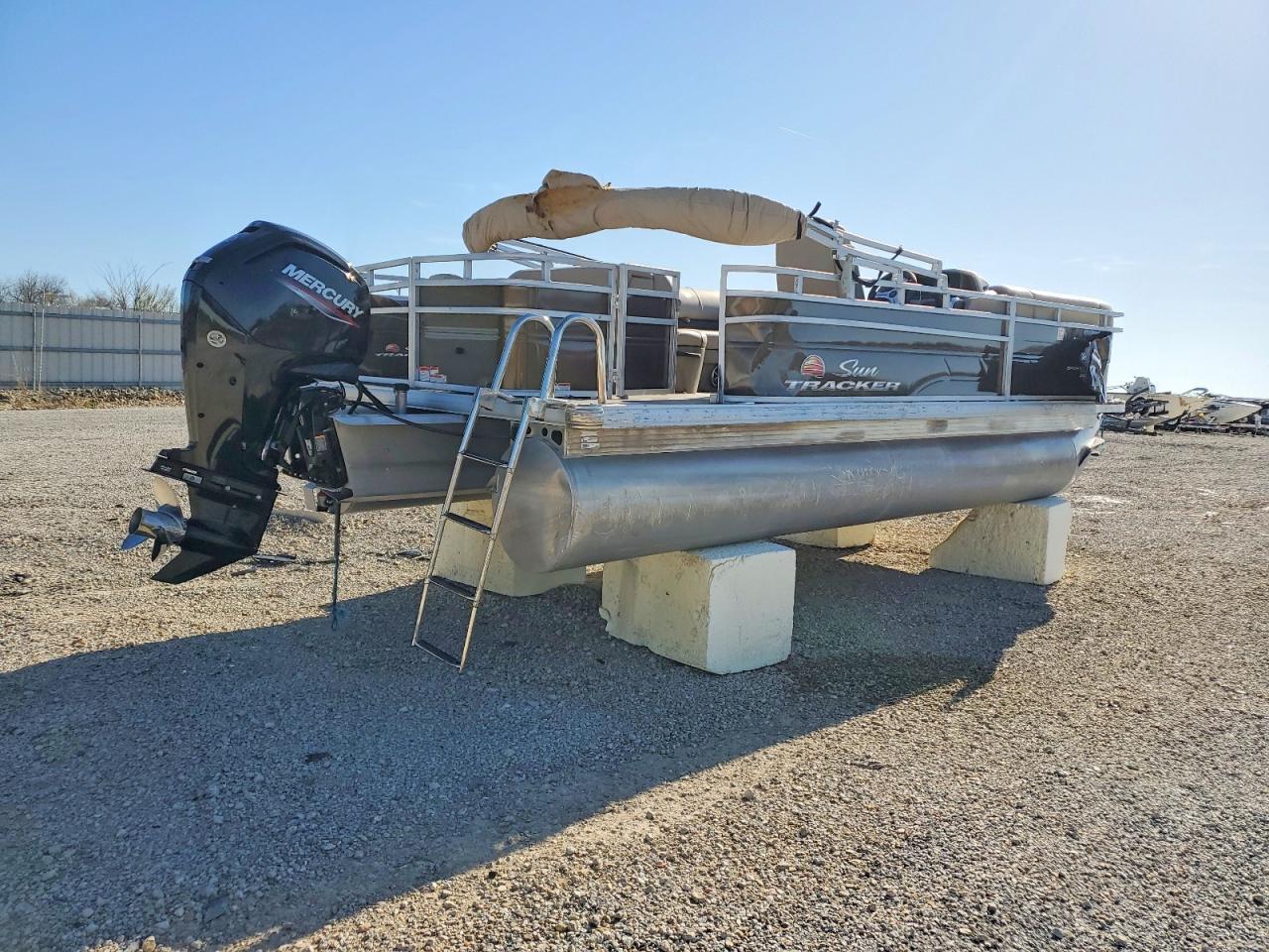 2024 Sun Tracker Boat-Boats Pontoon Boat