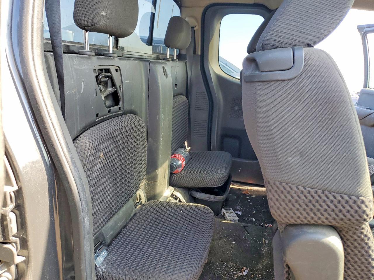 2012 Nissan Frontier SV V6