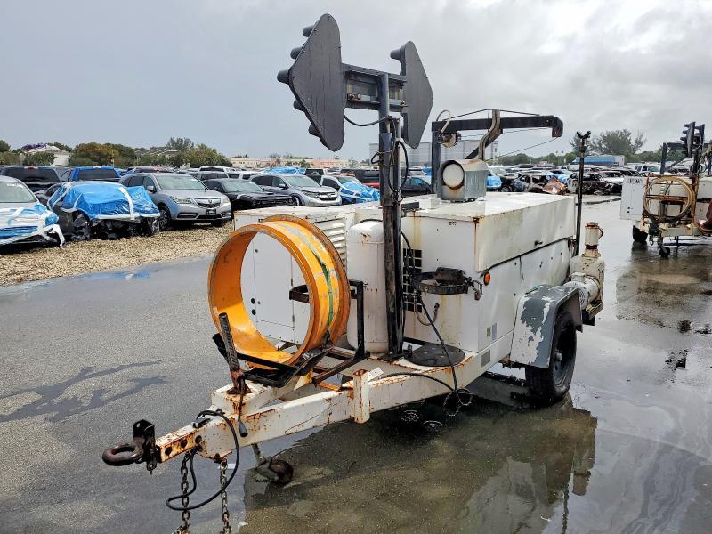 2001 Fenex 2001 Team Fenex F123KP Manhole Support Trailer