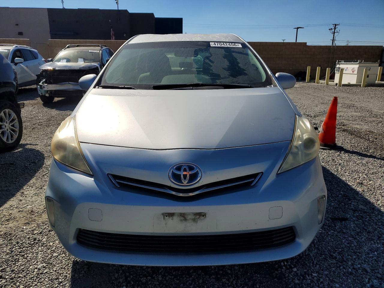 2013 Toyota Prius v two