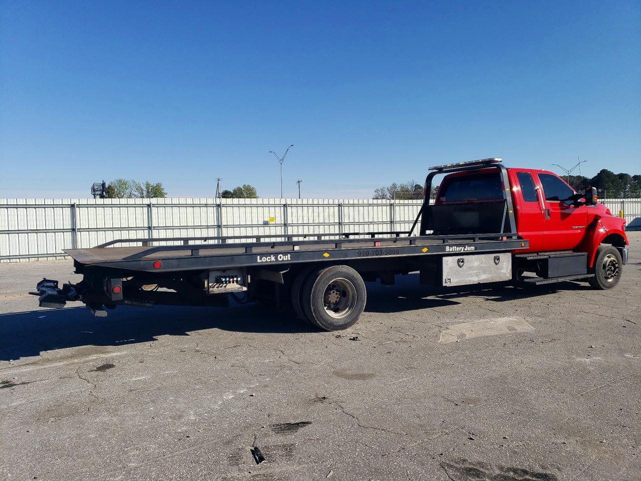 2017 Ford F650 Super