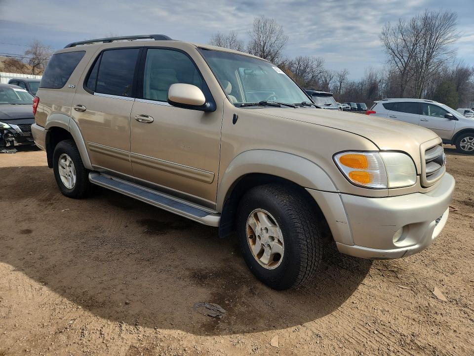 2004 Toyota Sequoia SR5