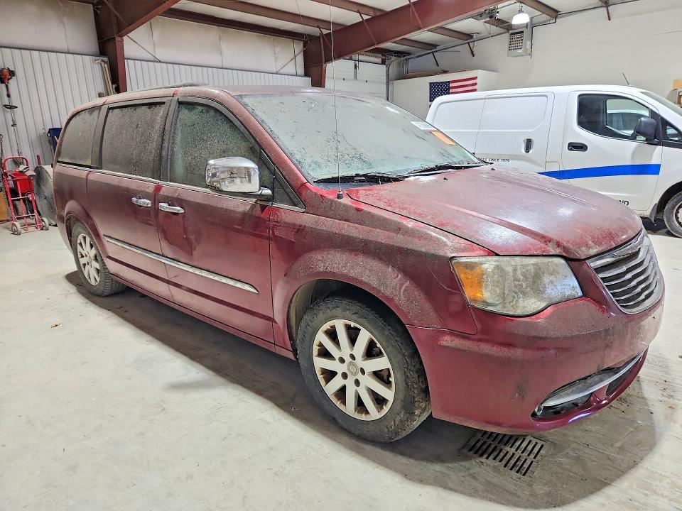 2012 Chrysler Town & Country Touring l