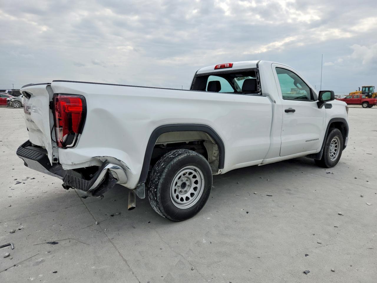 2023 GMC Sierra C1500