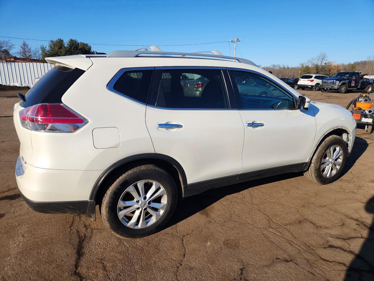 2016 Nissan Rogue sv