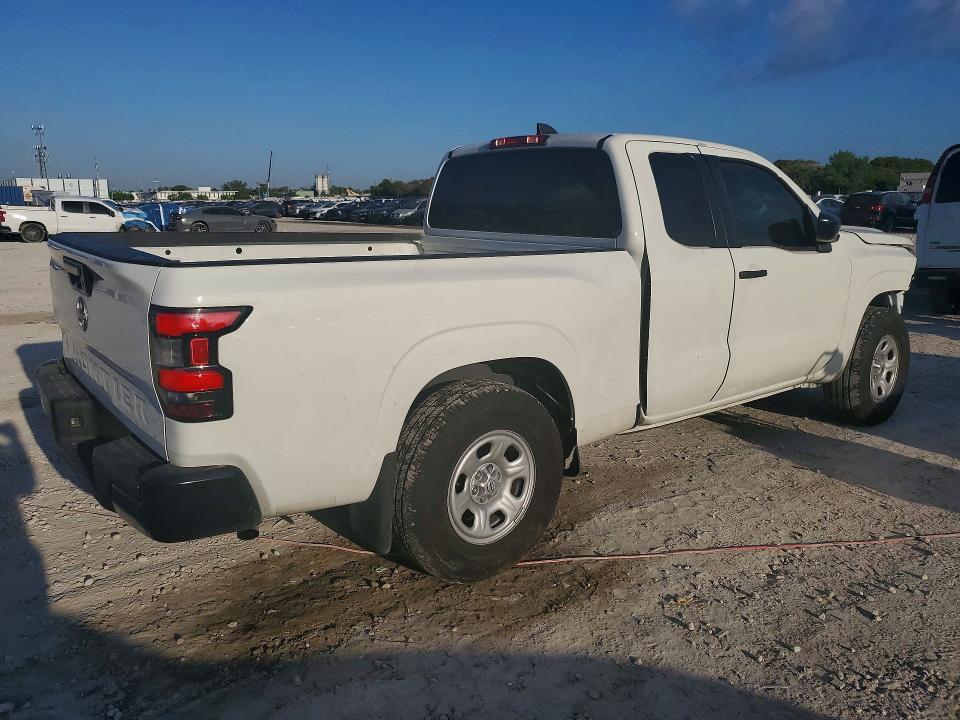 2025 Nissan Frontier S