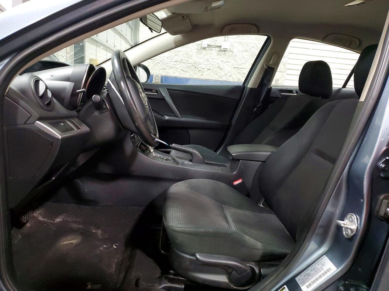 2013 Mazda 3 I