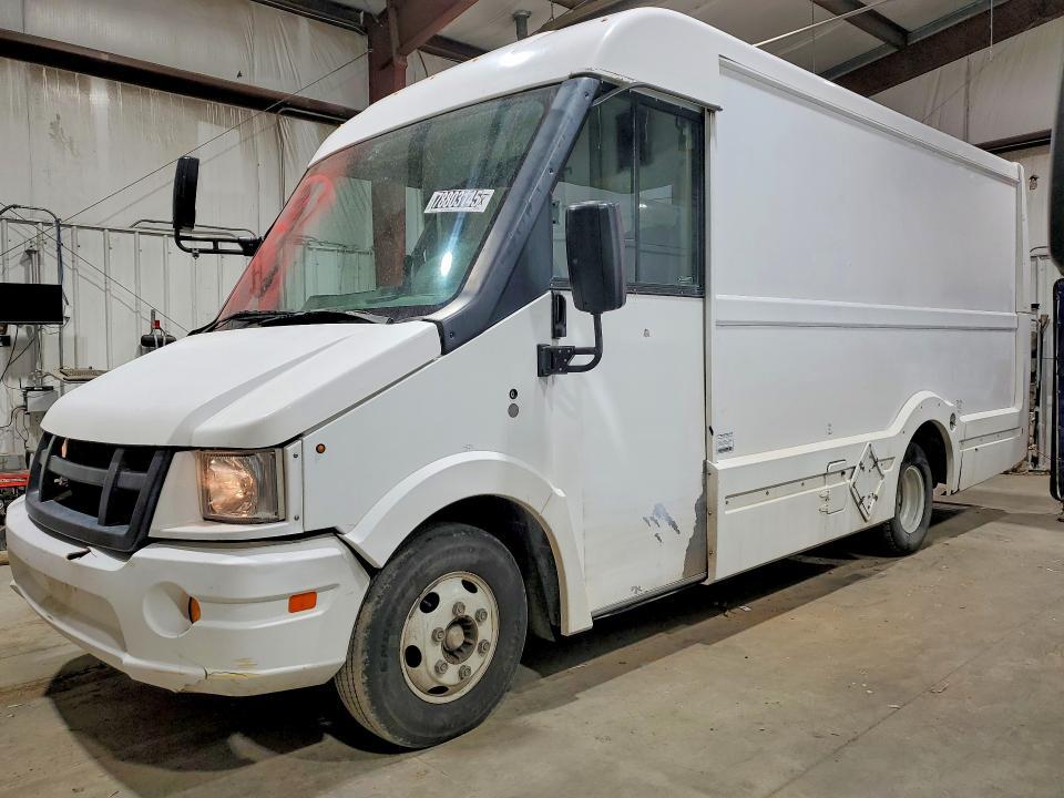 2016 Isuzu Reach Delivery Van