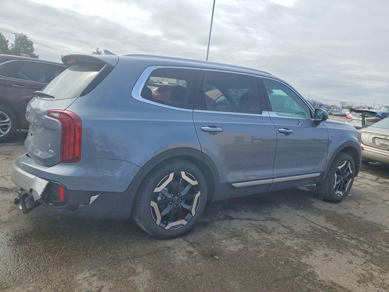 2025 KIA Telluride s