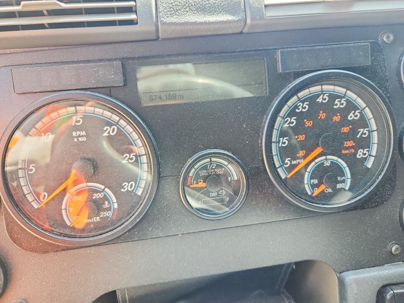 2018 Freigliner 2018 Freightliner Cascadia 125 Semi Truck