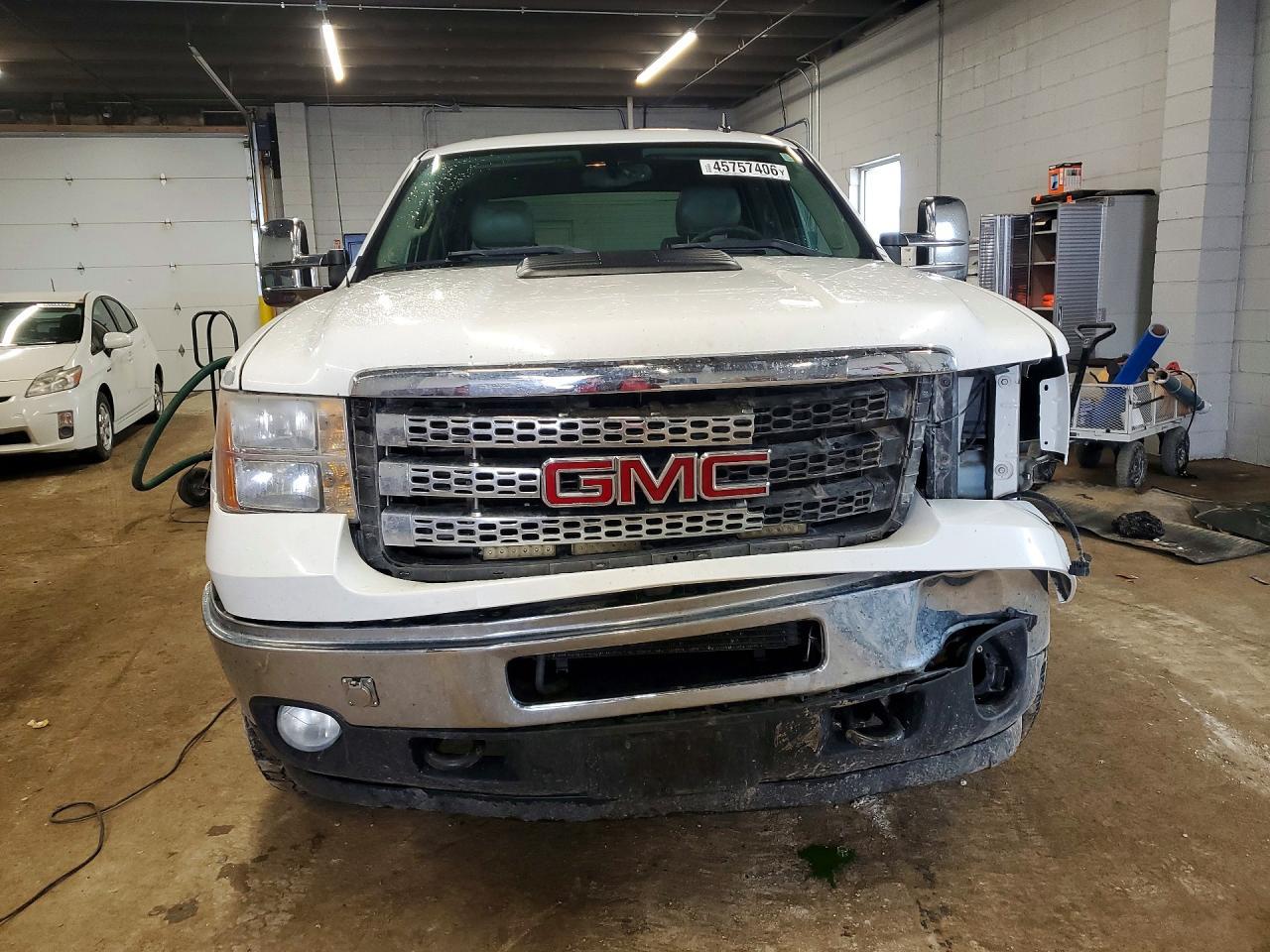 2011 GMC Sierra K2500 slt