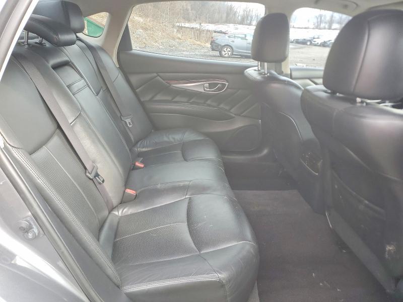 2017 Infiniti Q70 3.7