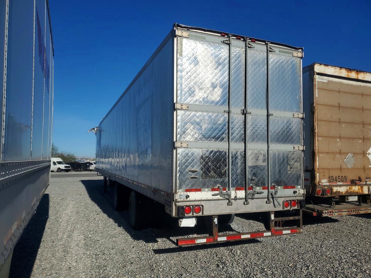 2013 Utility VS2RA Refrigerated Van Trailer