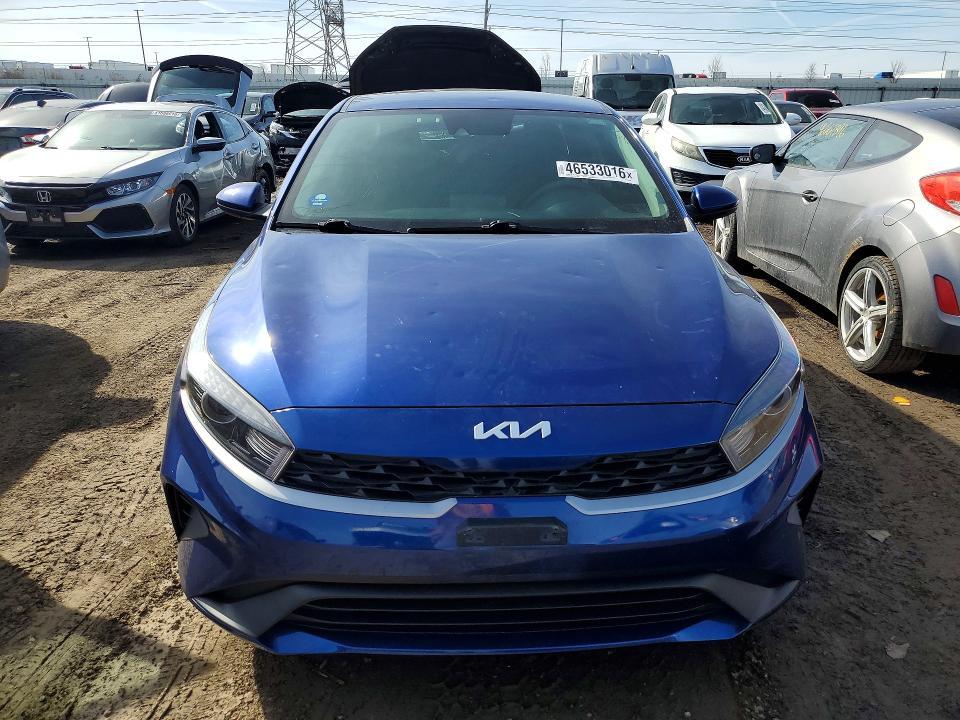 2023 KIA Forte lxs