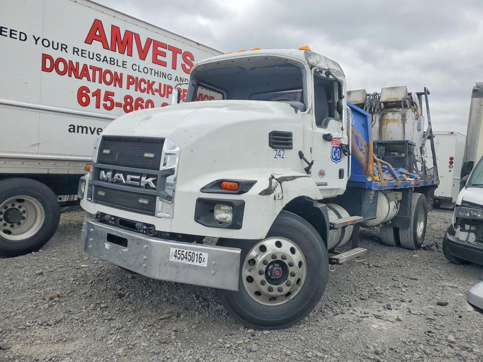 2025 Mack MD Flatbed Truck
