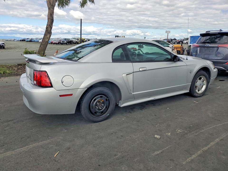 2001 Ford Mustang