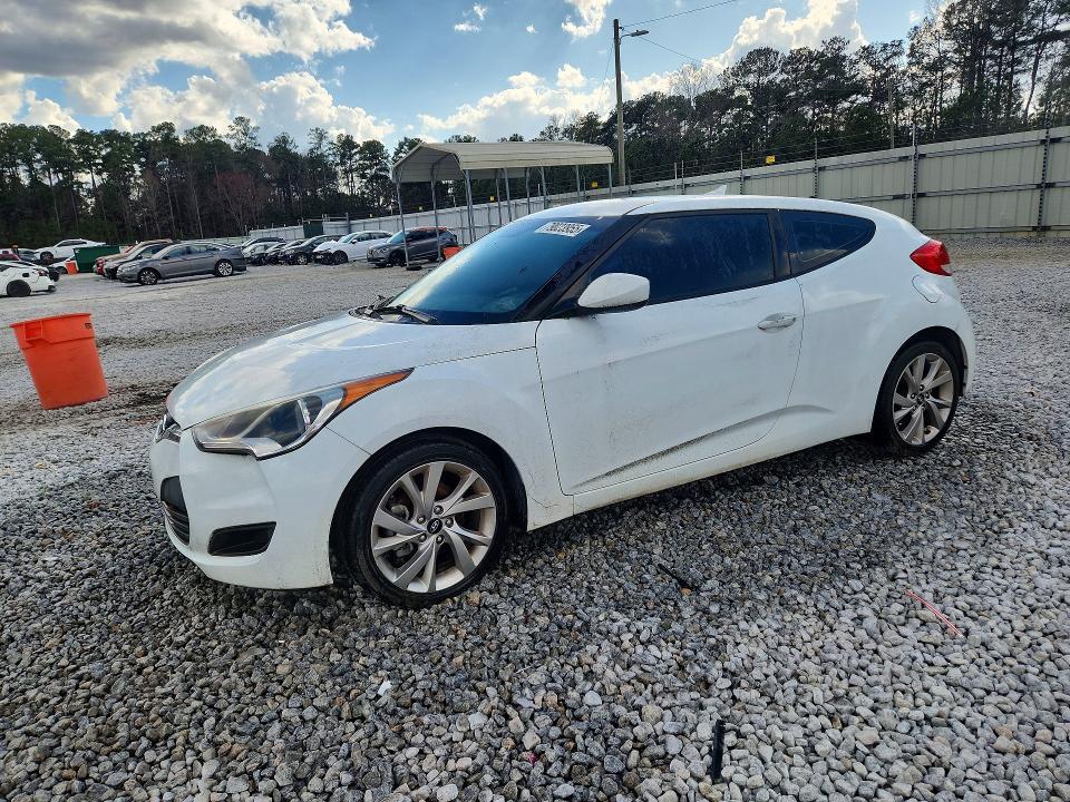 2016 Hyundai Veloster Base