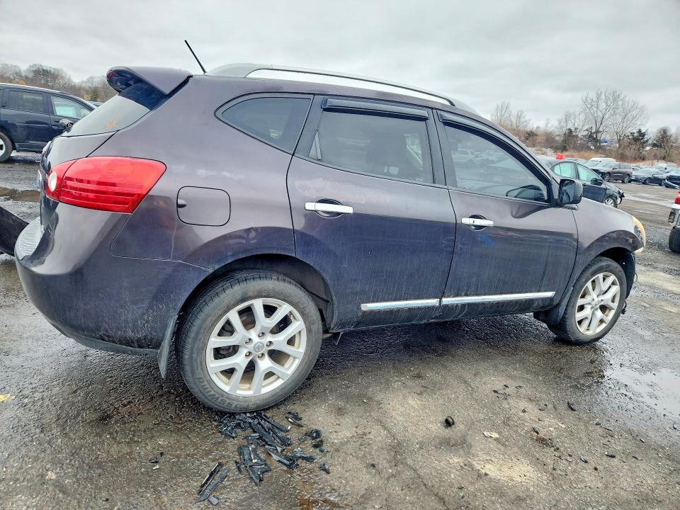 2011 Nissan Rogue s