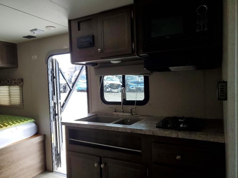 2018 Keystone Coleman Camper