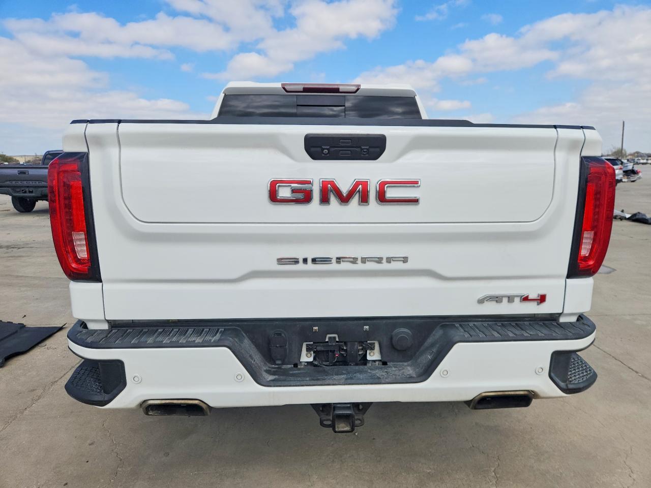 2020 GMC Sierra K1500 AT4