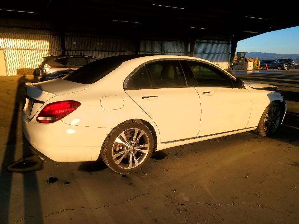 2016 Mercedes-Benz C300