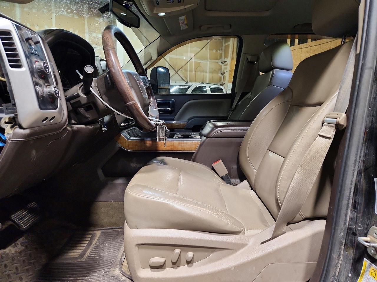 2015 GMC 5000