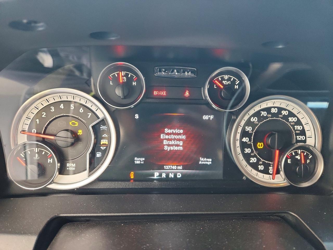 2015 Dodge Ram 1500 slt