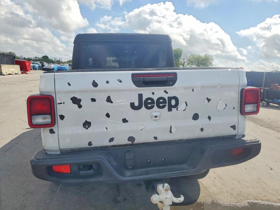 2022 Jeep Gladiator Sport