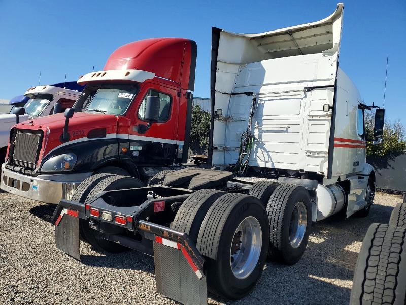 2020 Volvo VNR Semi Truck