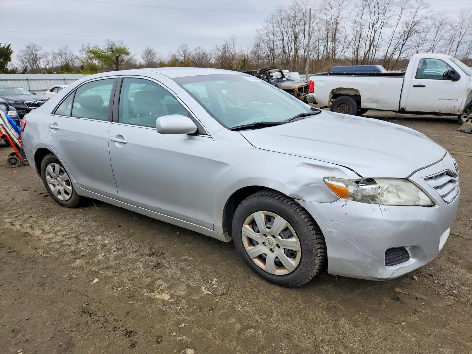 2010 Toyota Camry le