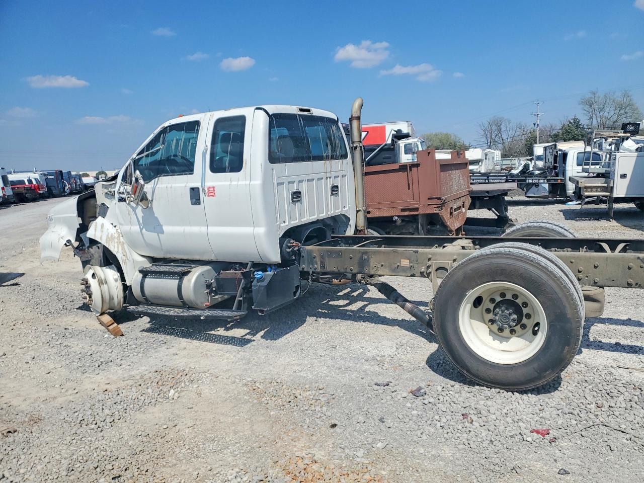 2015 Ford F750 Super Duty Truck Cab AND Chassis