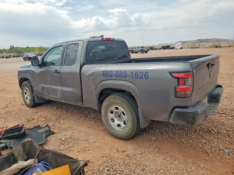 2022 Nissan Frontier S