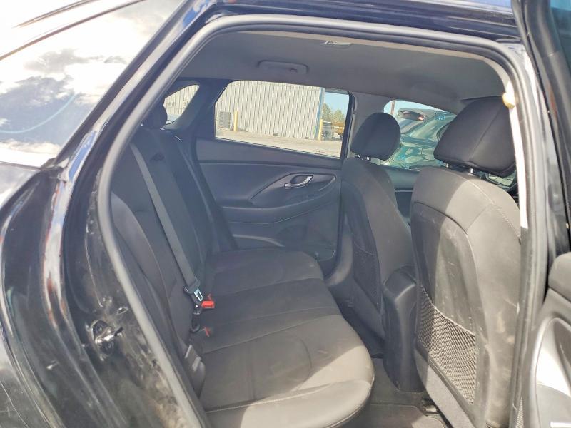 2018 Hyundai Elantra gt Base