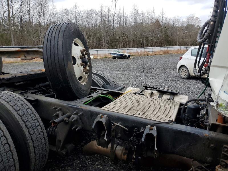 2022 International LT625