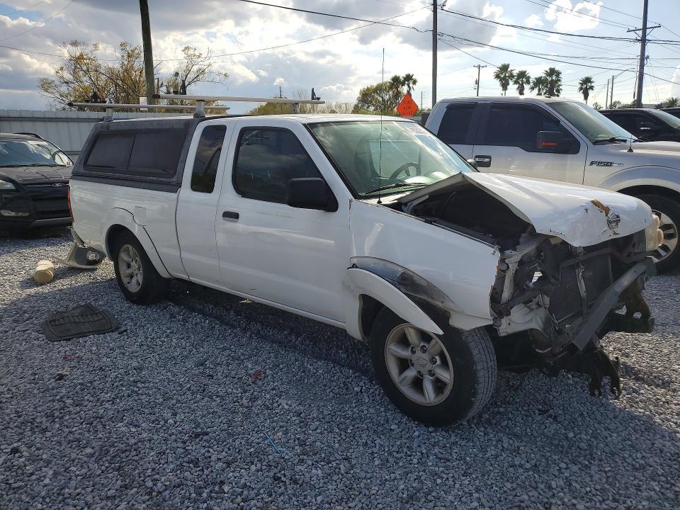 2004 Nissan Frontier Standard