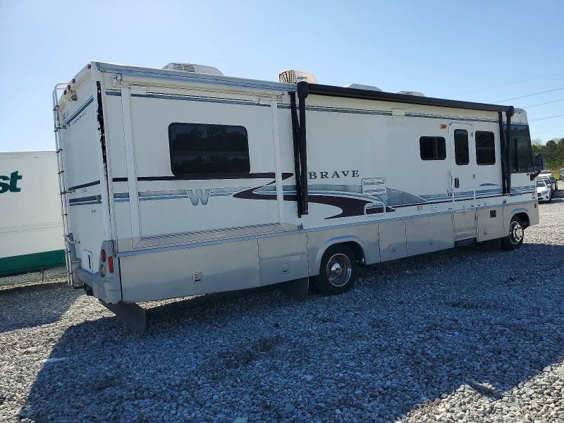 2003 Workhorse Custom Chassis 2003 Workhorse WPF32V Recreational Vehicle