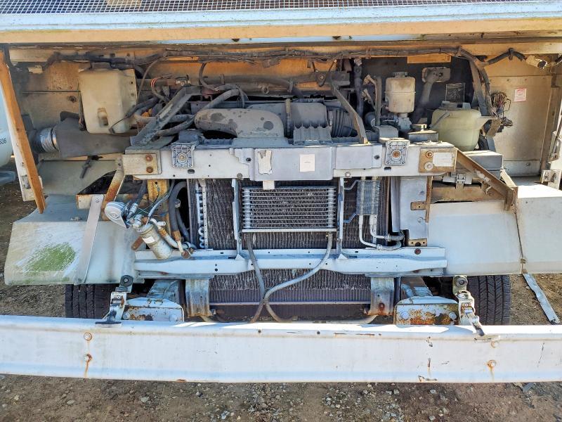 2003 Ford E450 Delivery Truck