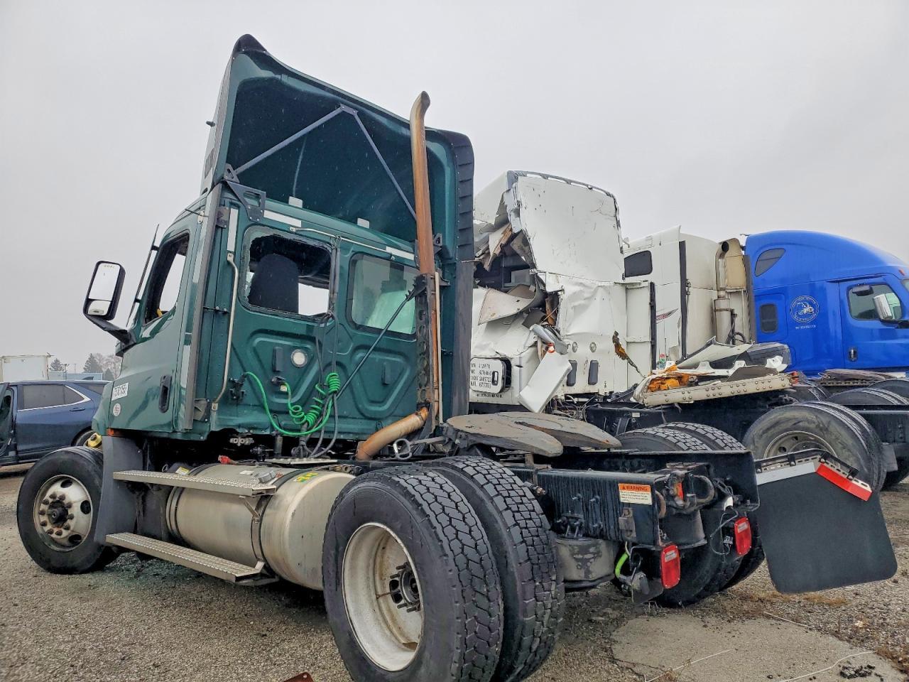 2022 Freigliner Cascadia 116