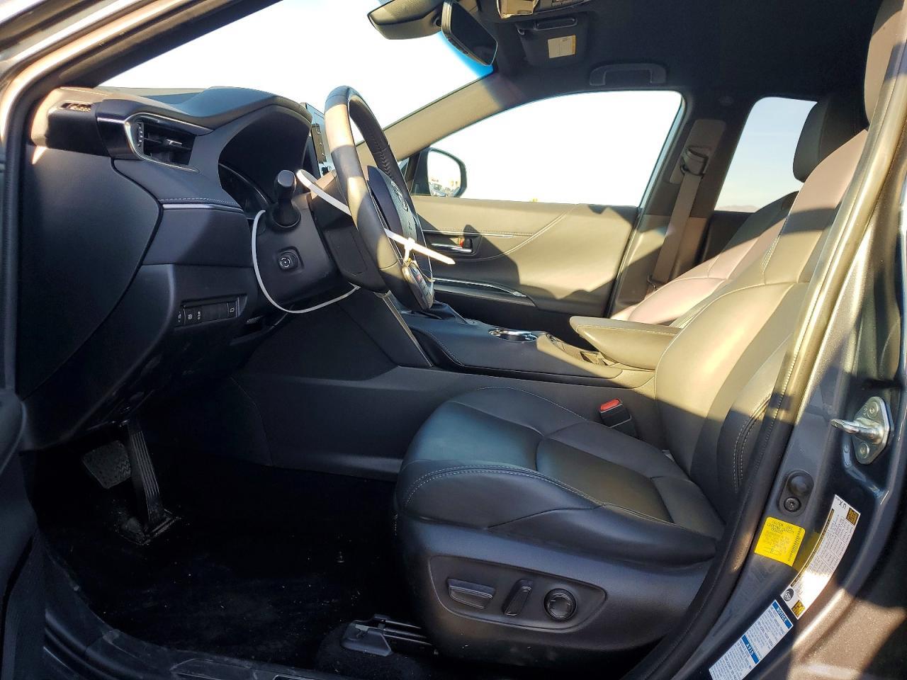 2022 Toyota Venza xle