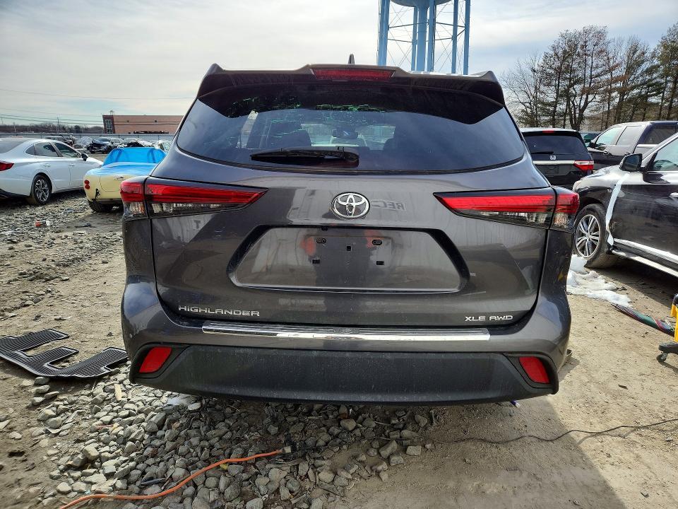 2023 Toyota Highlander xle
