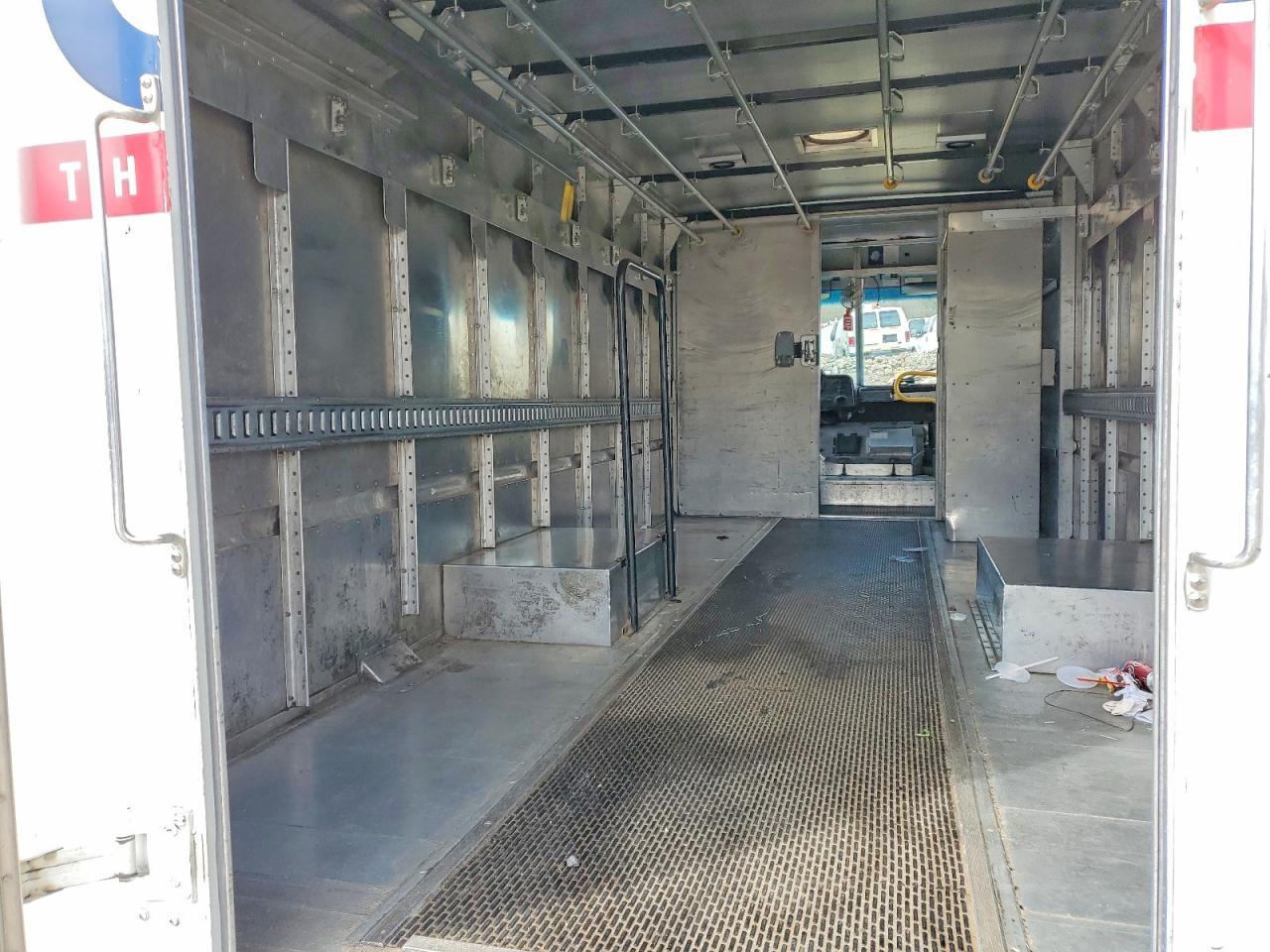 2013 Ford F59 Delivery Truck