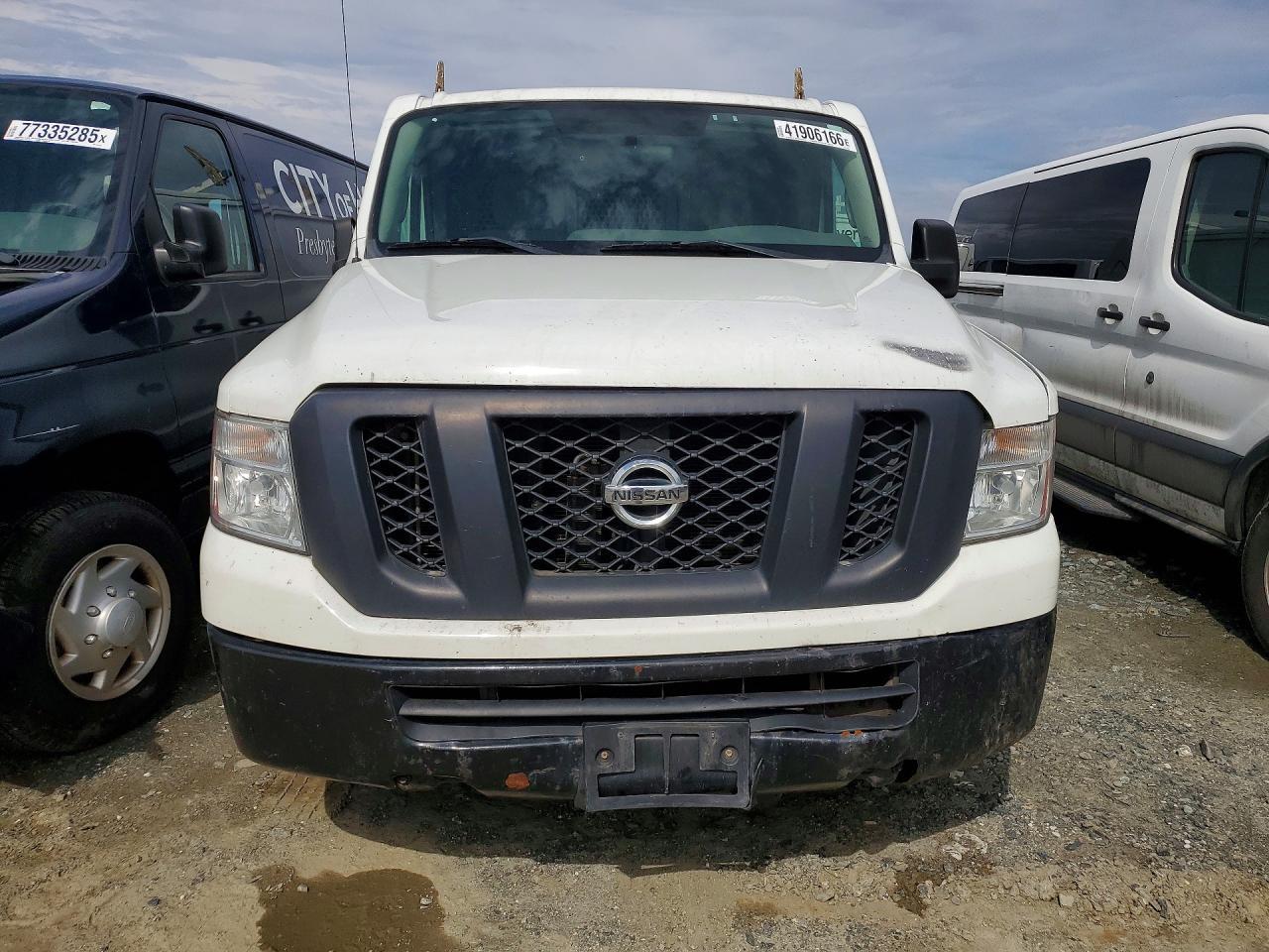 2013 Nissan NV 2500 Delivery Van