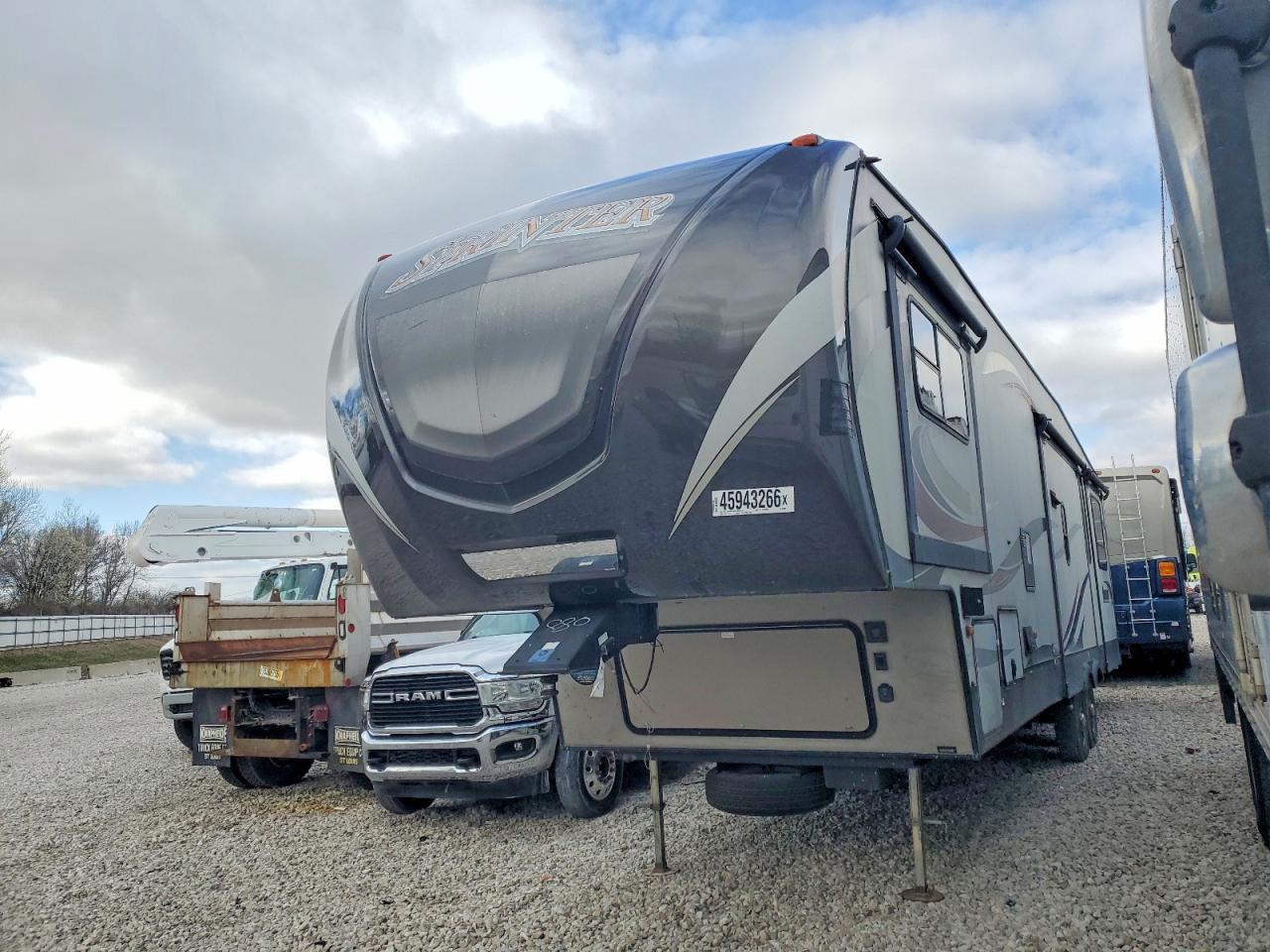 2017 Keystone Sprinter Camper