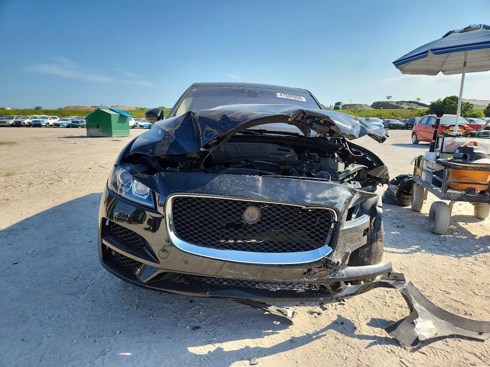 2020 Jaguar F-pace Prestige